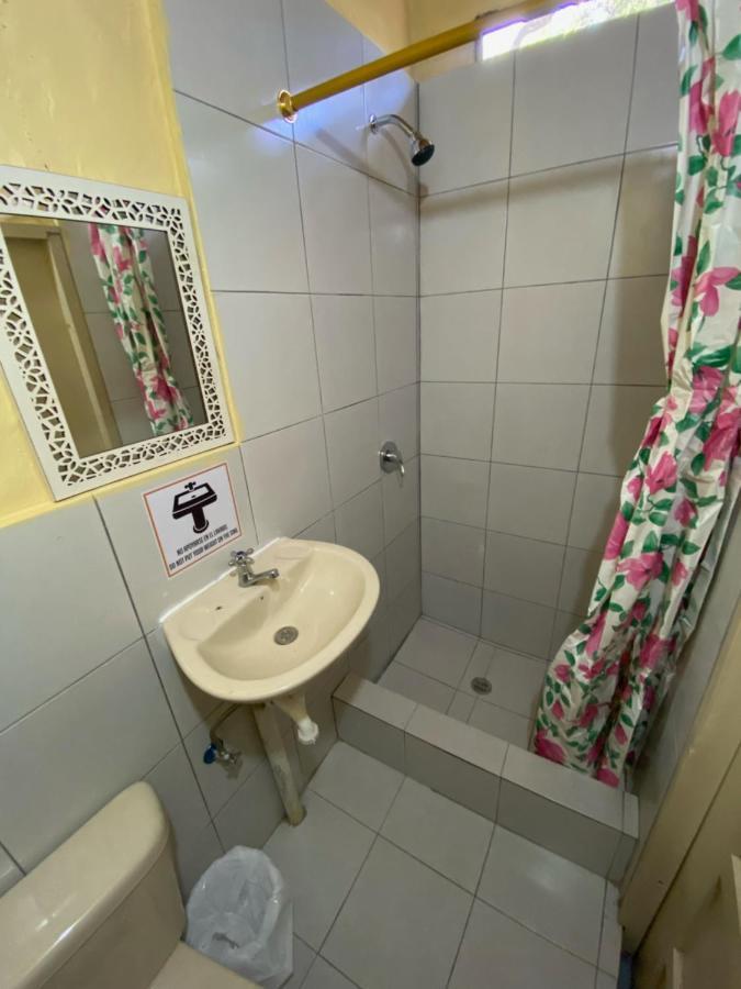 Check Inn Olón Екстериор снимка